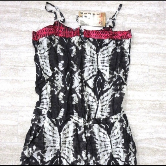 DA-NANG Tribal Print Silk Romper - Picture 5 of 6